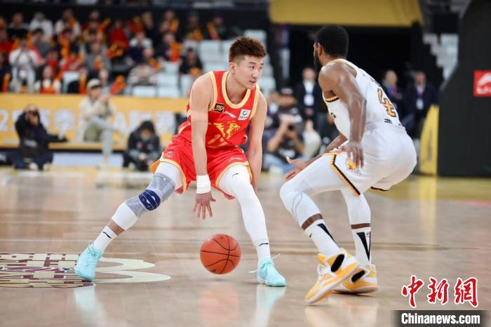 “领头羊”广厦力克辽宁 豪取11连胜