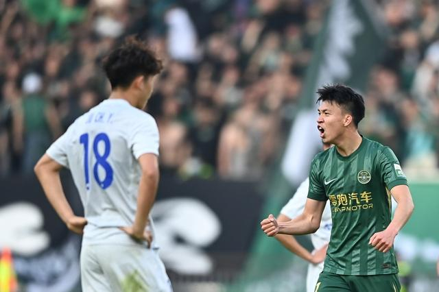 中国男足启程澳大利亚迎战强敌 年轻军团能否扛