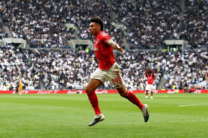 热苏斯破门助诺丁汉森林逆转阿森纳 阿沃尼伊首