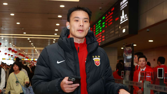 上海海港伤病名单曝光 刘若钒接近复出