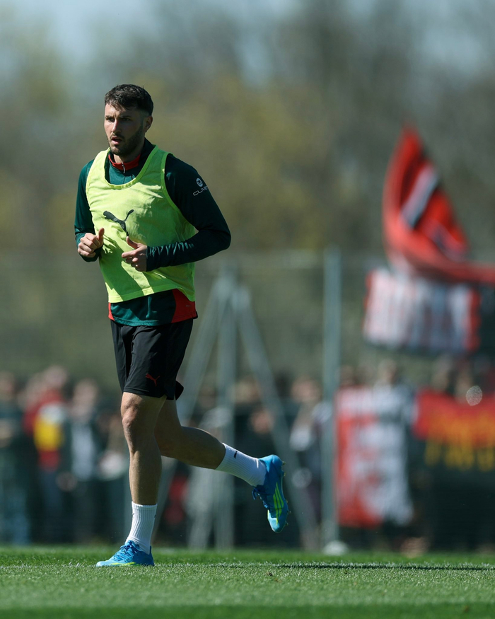 圣地亚哥·希门尼斯赛后发声：精力充沛助力球队